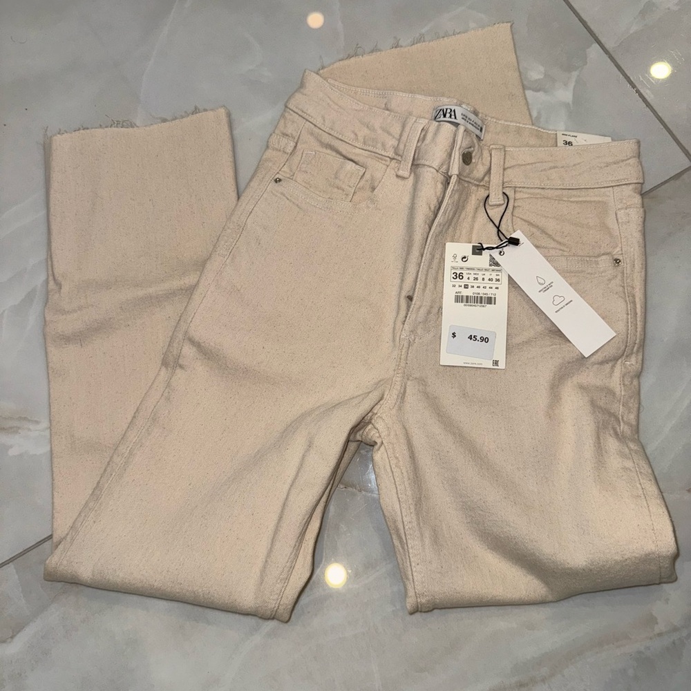 ZARA Mini Flare High-Rise Jeans | Beige | Size 36 (US 4)